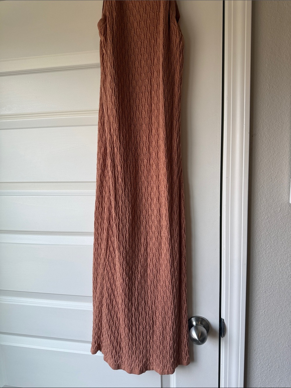 House of Harlow 1960 Ribbed Maxi Dress Skirt in Dusty Rose - Picture 8 of 10